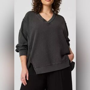 Torrid Charcoal V-Neck Relaxed Top with comfortable material NWT size 2X